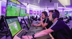 斯洛特怒了！回击利物浦“踢得无聊”指责，直言锋线缺人难进攻